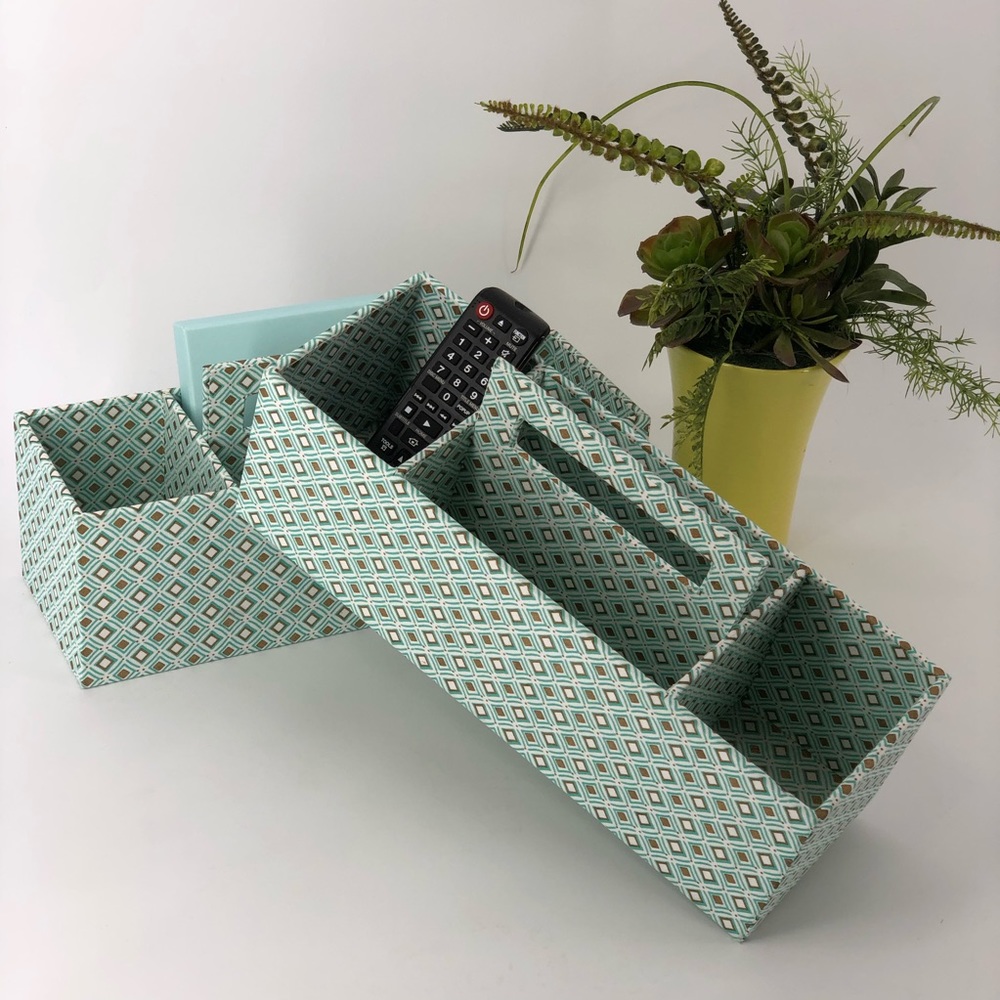 UNBRANDED Compartmentalized Organizer